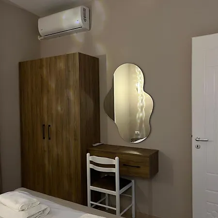 Asper Hébergement de vacances Pogradec